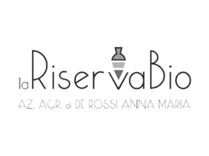 la_riserva-removebg-preview